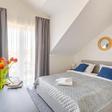 Silver Apartment